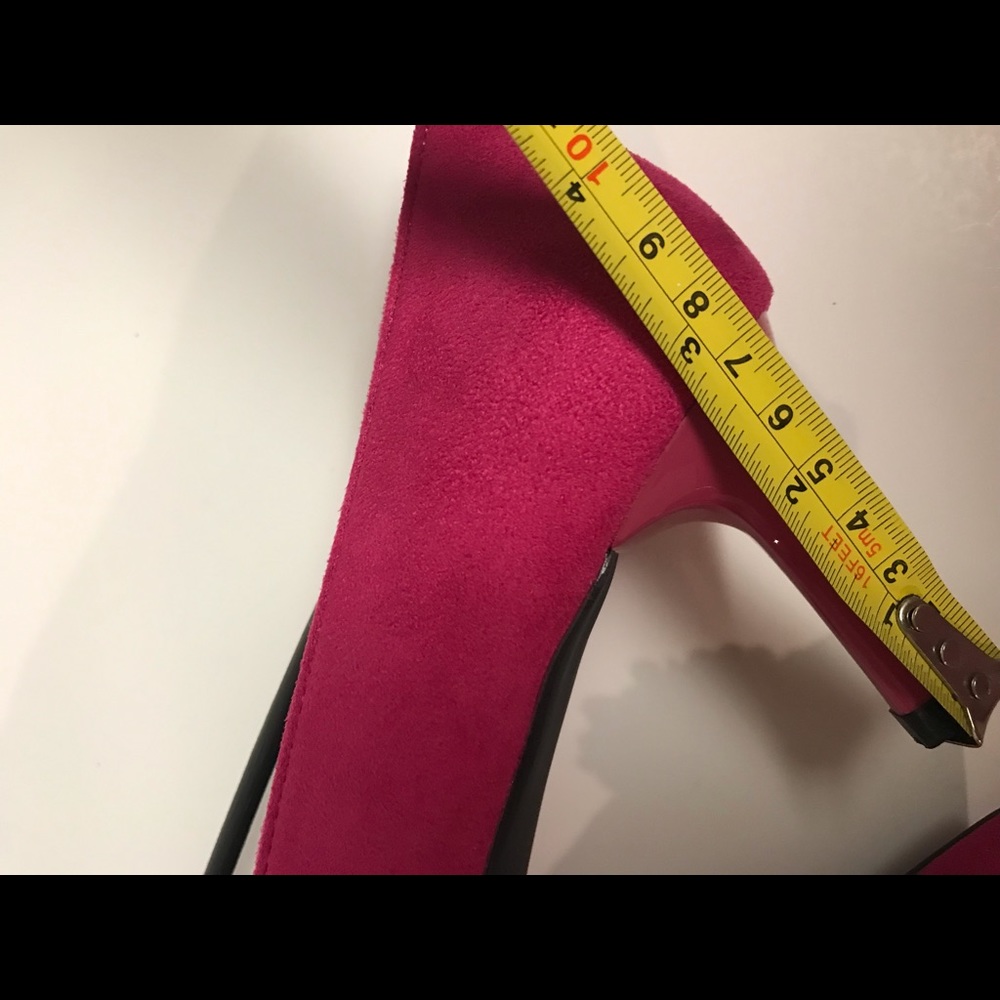 Pink Pumps - Picture 11 of 12